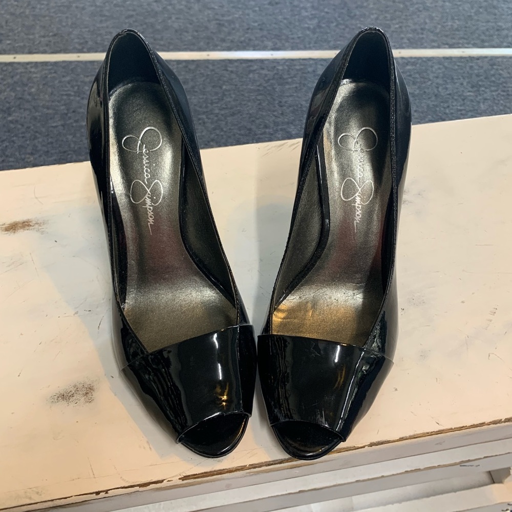 Black and zebra  Jessica Simpson Heels. Size 6 1/2